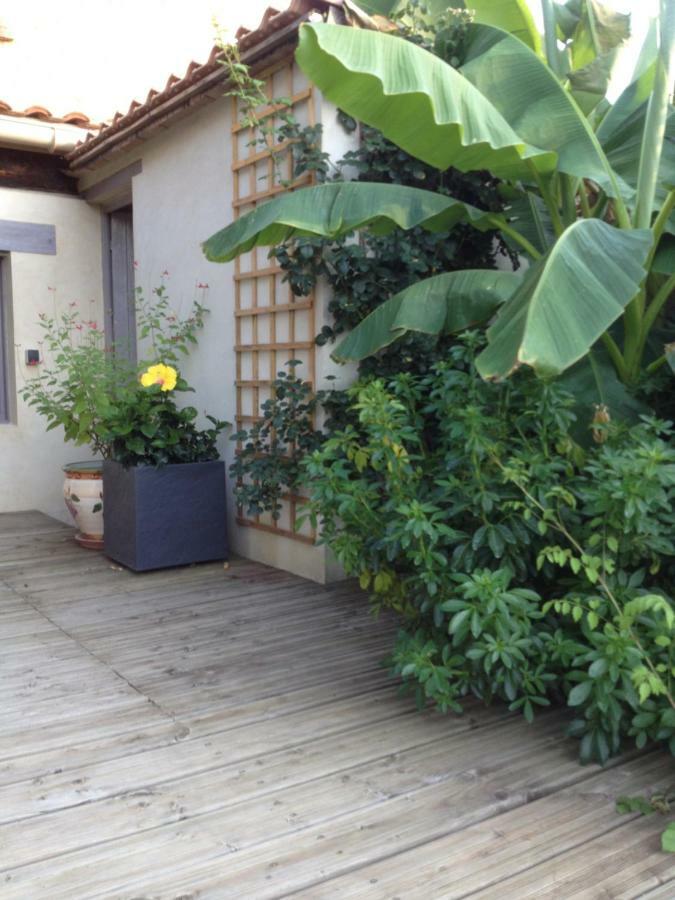 Soleil Lotus Apartamento Saint-Hilaire-de-Brethmas Exterior foto